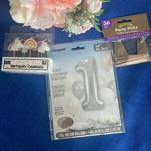 Unicorn and rainbow candles 6ct One Year Giant Balloon And Gold Party Picks